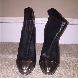 5.5” Jessica Simpson platform ankle boot